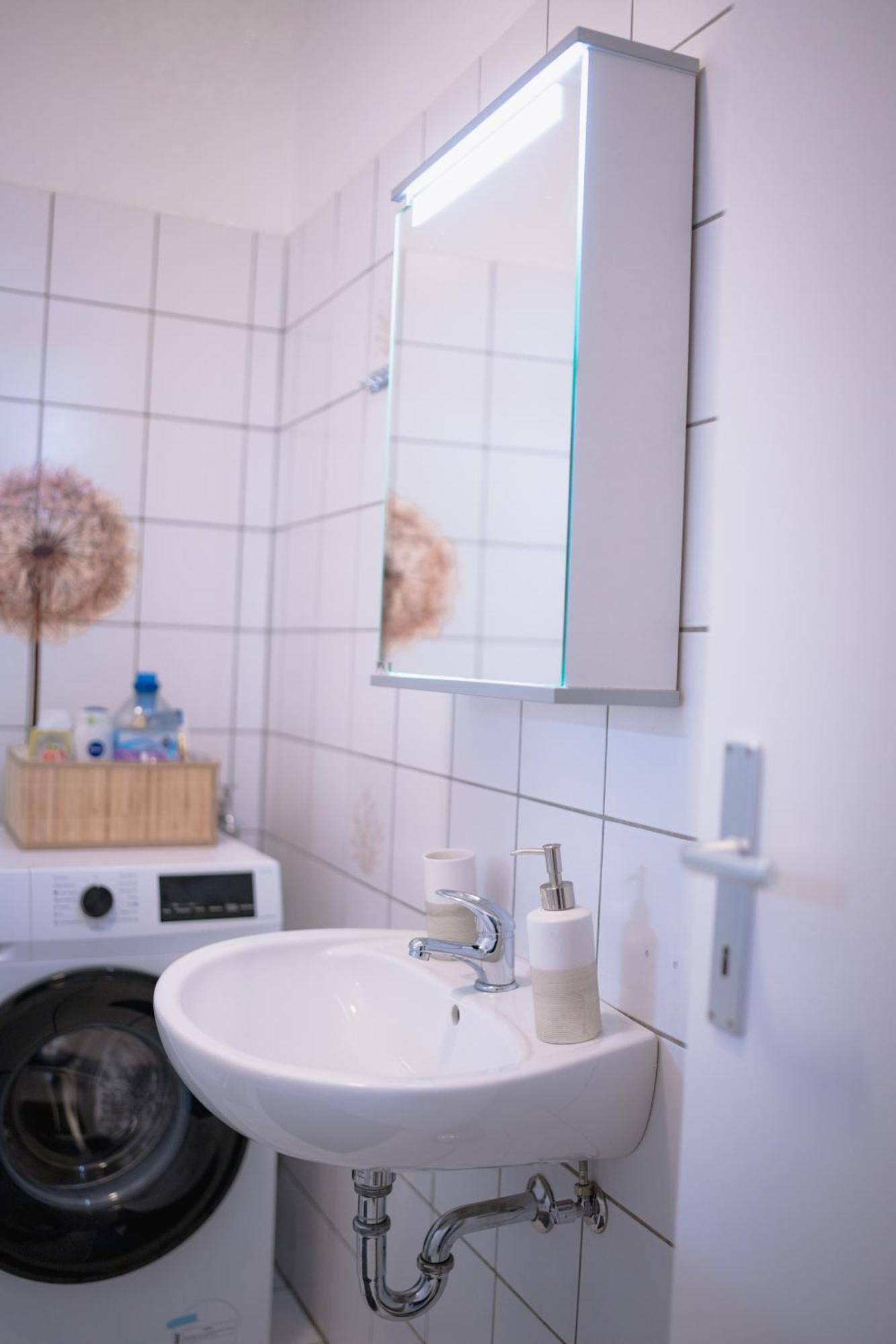 Schoenes Apartment In Der Altstadt , Kostenlose Parkplaetze In Der Naehe Emden Extérieur photo